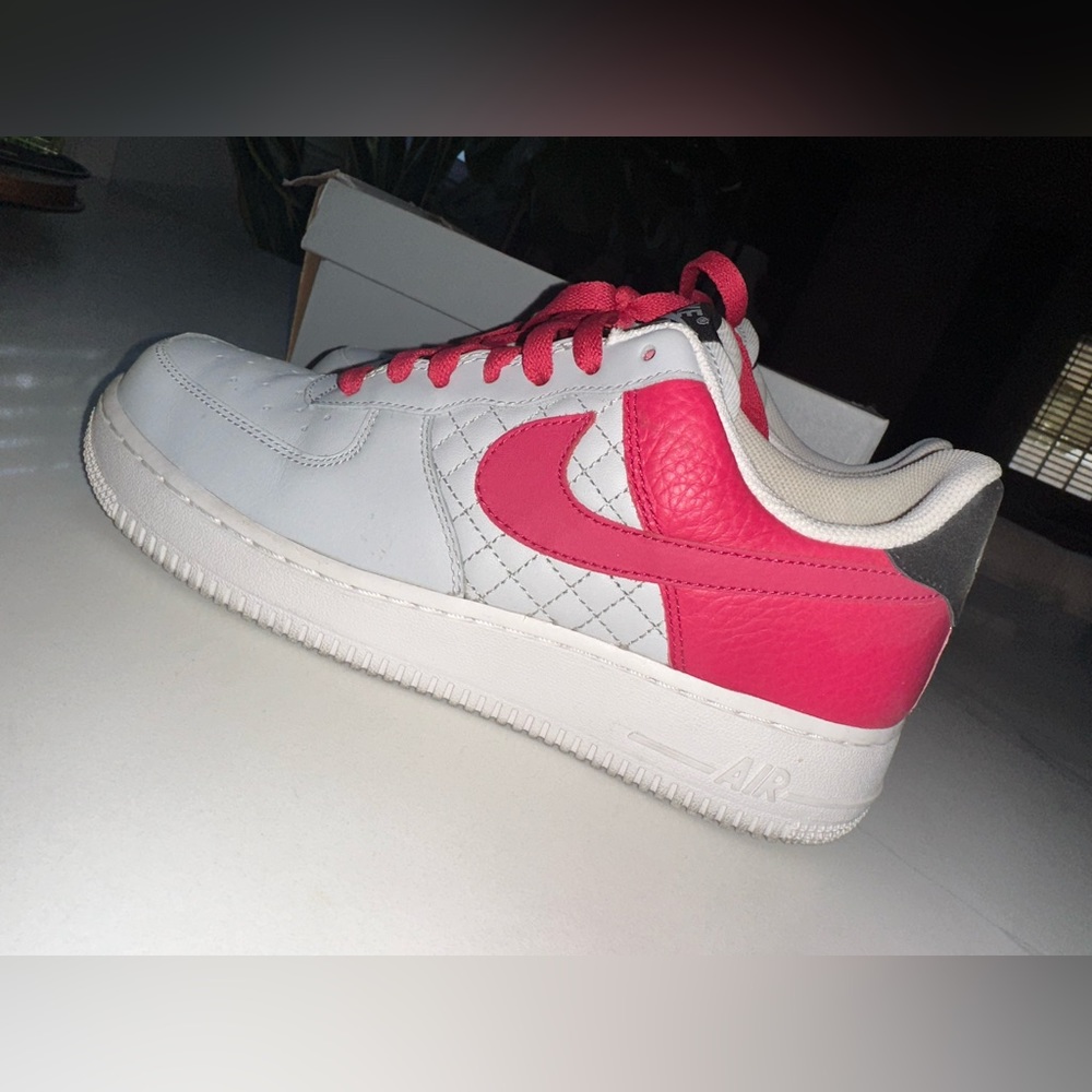 Nike Air Force 1 Low size 8.5 - Picture 2 of 7